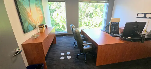 36 York Mills RD, Toronto C12, ON M2P 2E9