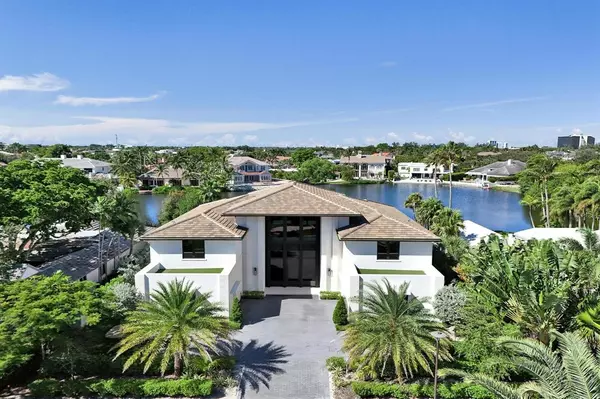 7 Seneca Rd, Sea Ranch Lakes, FL 33308