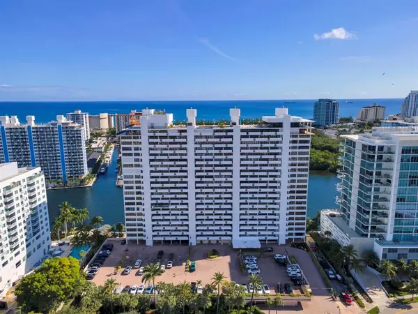 Fort Lauderdale, FL 33304,936 Intracoastal Dr #21D