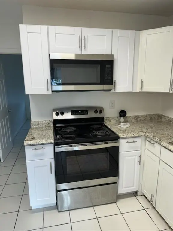 Lake Worth Beach, FL 33460,216 S B St #A