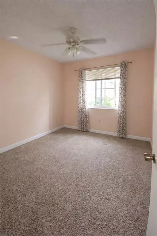 Plantation, FL 33317,151 NW 49th Ave