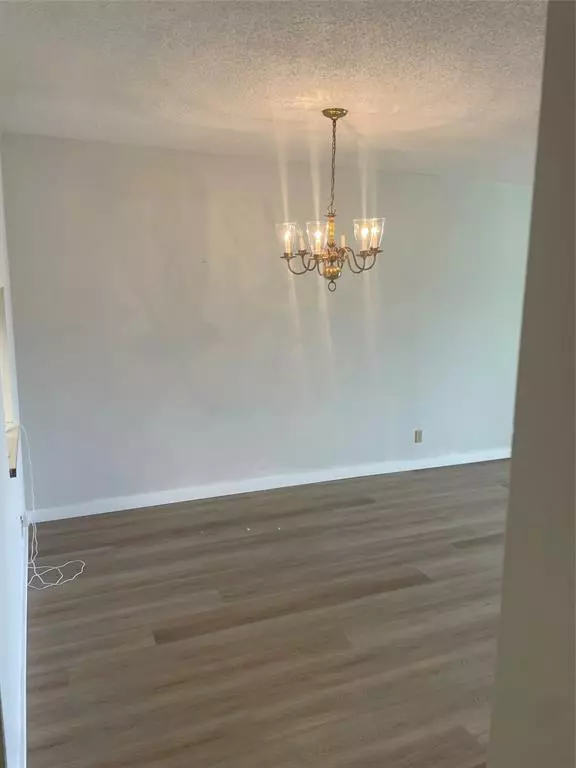 Margate, FL 33063,1025 Country Club Dr #302