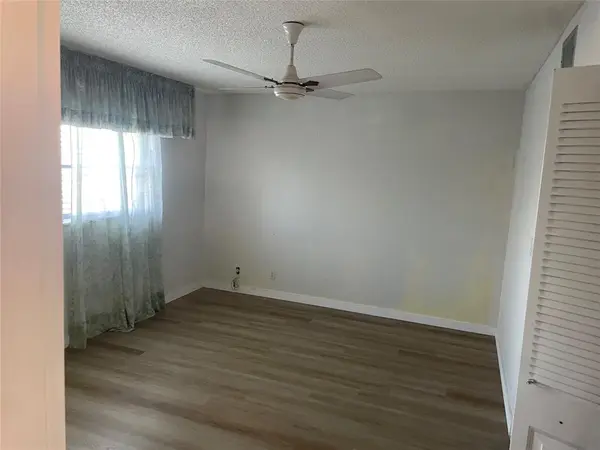 Margate, FL 33063,1025 Country Club Dr #302