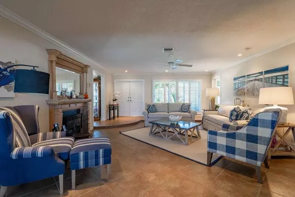 Lighthouse Point, FL 33064,4461 NE 27th Ave