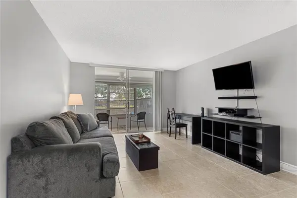 Sunrise, FL 33322,9700 Sunrise Lakes Blvd #101