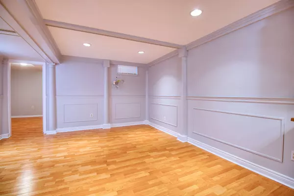 Mississauga, ON L5N 7G8,7299 Sandhurst DR #Bsmt