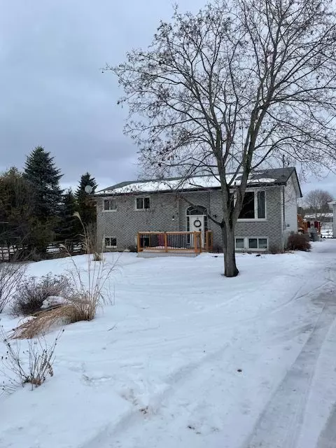 32 Liberty LN, Kawartha Lakes, ON K0L 2W0