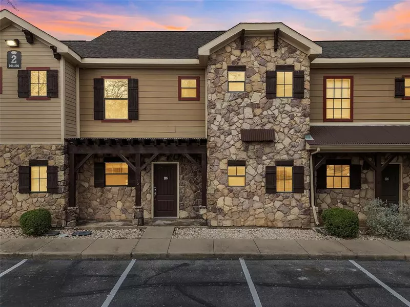 2410 S 2nd #205, Waco, TX 76706