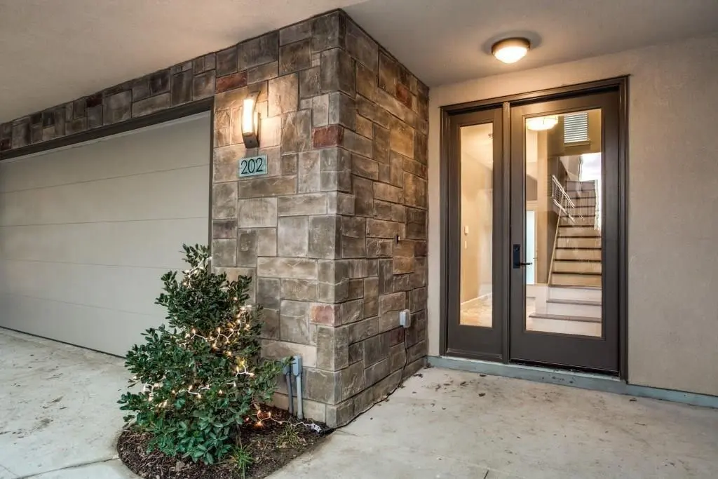 Dallas, TX 75204,1717 Annex Avenue #202