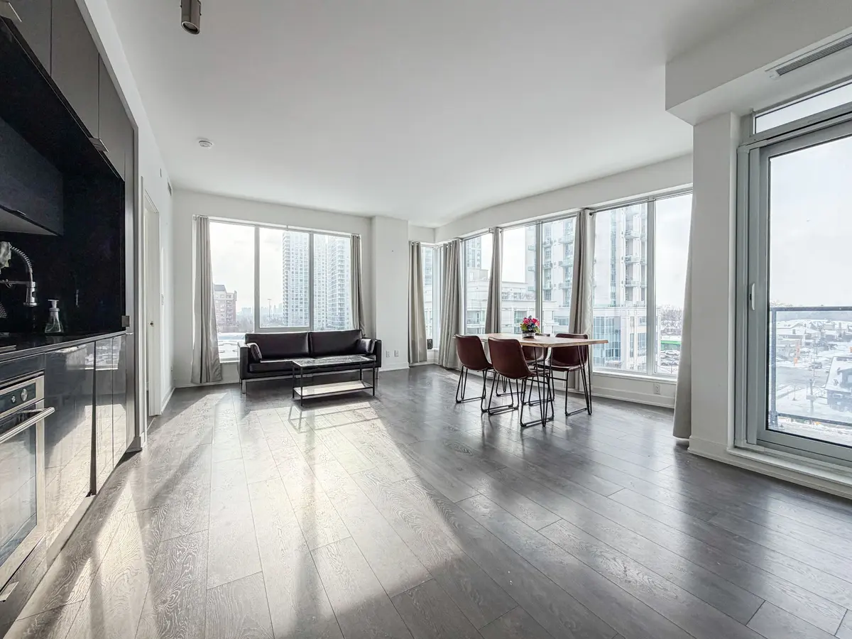 Toronto C14, ON M2N 2T9,28 Avondale AVE #708