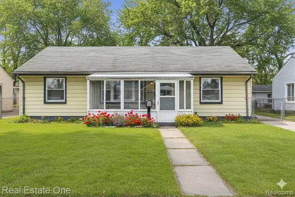 26641 RIDGEMONT ST, Roseville, MI 48066