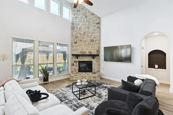 Glenn Heights, TX 75154,1945 Snowball Lane