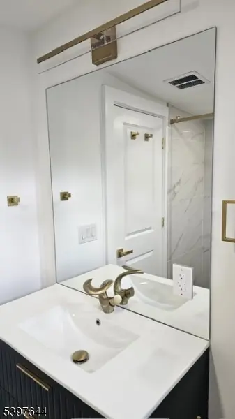 Newark City, NJ 07103,441 S 9Th St