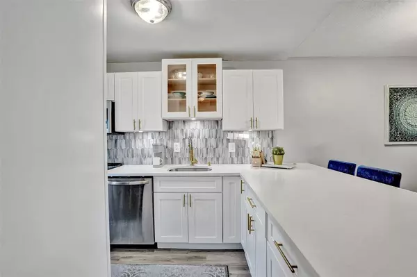 Deerfield Beach, FL 33441,400 SE 10th St #117