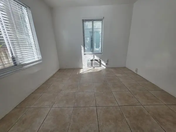 Miami Beach, FL 33141,7700 Abbott Ave #6