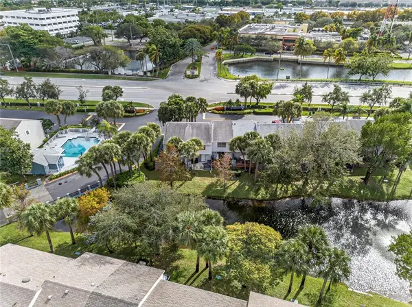 Pompano Beach, FL 33060,127 SW 3rd St #127