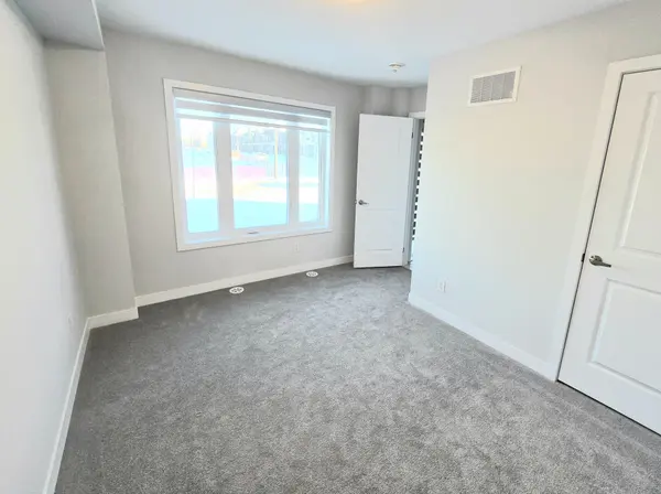 Markham, ON L6C 3M8,79 York Downs BLVD