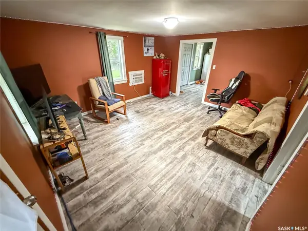 224 Front STREET, Eastend, SK S0N 0T0