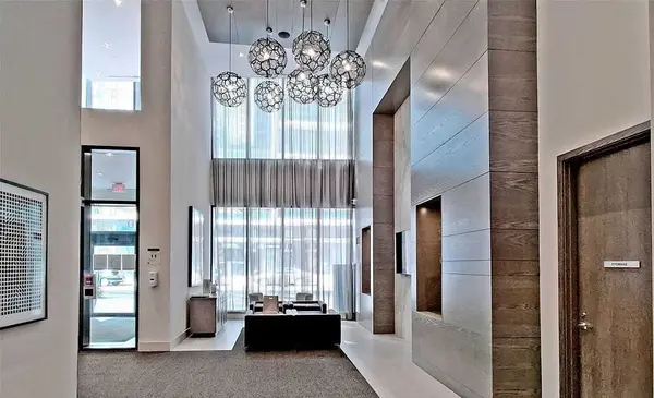 Mississauga, ON L5B 0J8,510 Curran Placeway S #3304