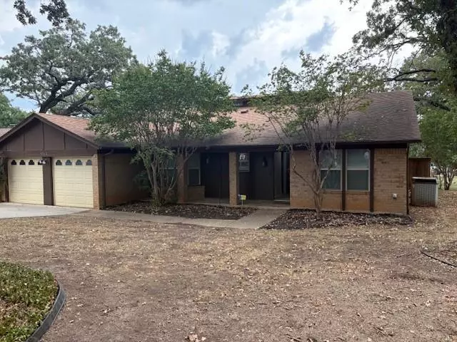 Arlington, TX 76017,5302 Bright Star Trail