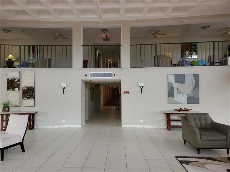 Boca Raton, FL 33428,9233 SW 8th St #220