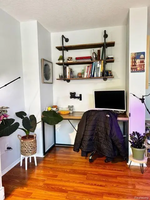 Auburn Hills, MI 48326,2512 BOULDER LN