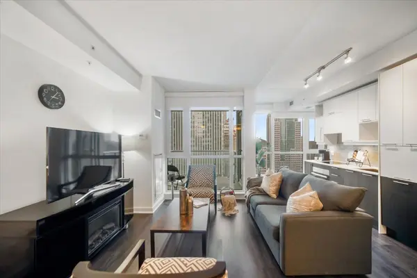 30 Nelson ST #2005, Toronto C01, ON M5V 0H5