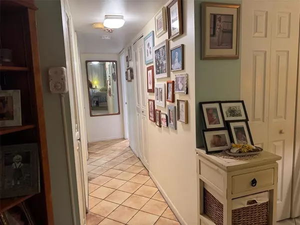 Margate, FL 33063,3241 Holiday Springs Blvd #108