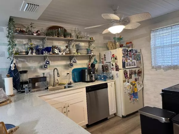 Margate, FL 33063,3241 Holiday Springs Blvd #108