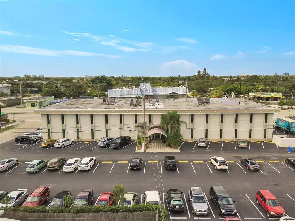 Oakland Park, FL 33334,1400 E OAKLAND PARK BLVD #111