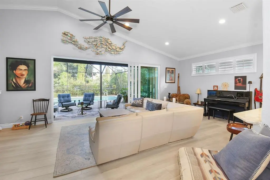 Stuart, FL 34997,6848 SE Twin Oaks Cir