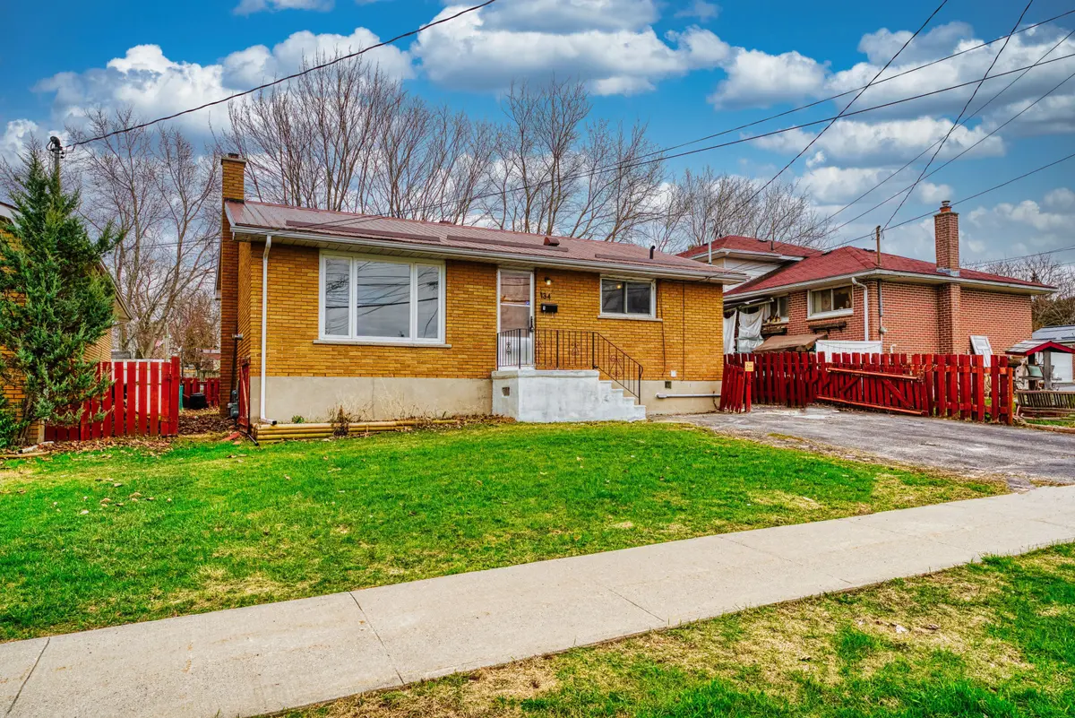 Kingston, ON K7K 2T7,134 Weller AVE #2