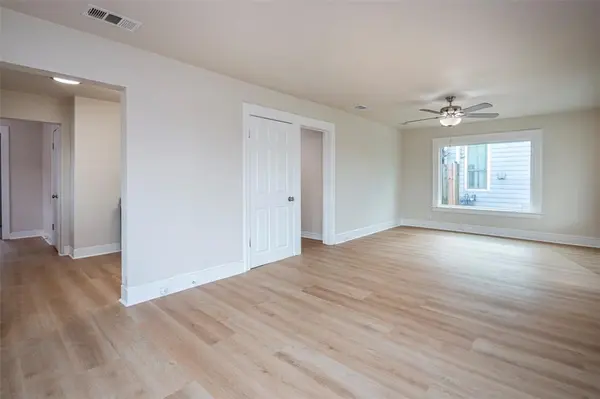 Dallas, TX 75211,628 S westmoreland Road