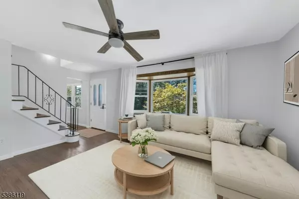 Hopatcong Boro, NJ 07874,93 Frances Ave