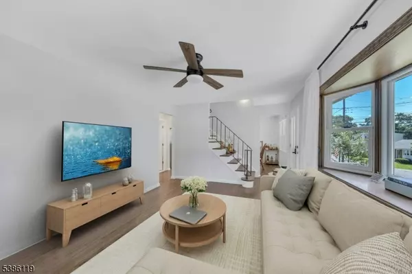 Hopatcong Boro, NJ 07874,93 Frances Ave