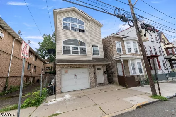 Paterson City, NJ 07501,110 16Th Ave