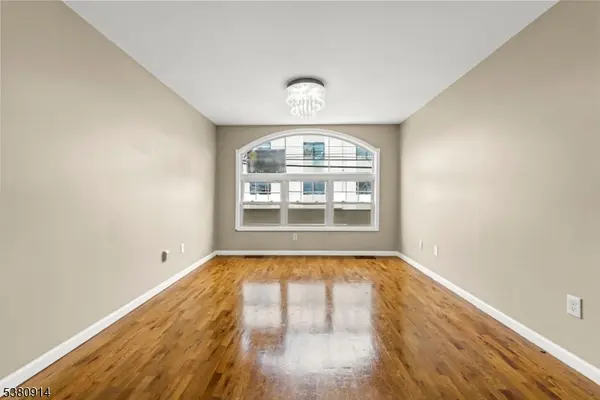 Paterson City, NJ 07501,110 16Th Ave