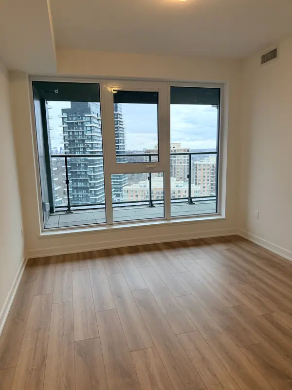 Toronto C13, ON M3C 1H7,1 Quarrington LN #2016