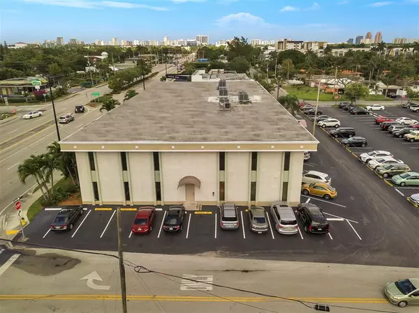 Oakland Park, FL 33334,1400 E OAKLAND PARK BLVD #111