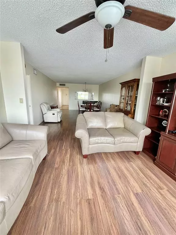 Fort Lauderdale, FL 33321,9691 N Belfort Cir #305