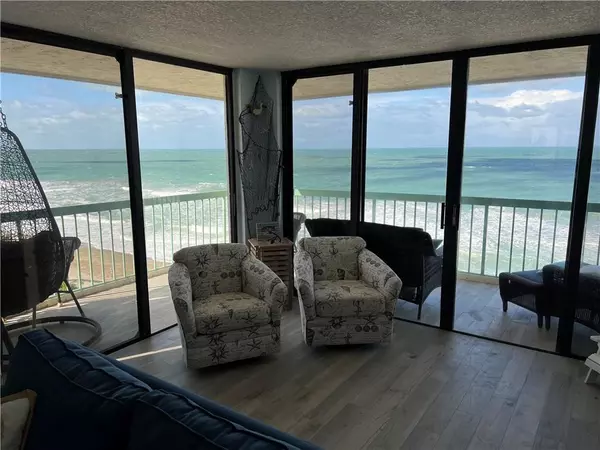 Jensen Beach, FL 34957,9900 S Ocean Drive #901