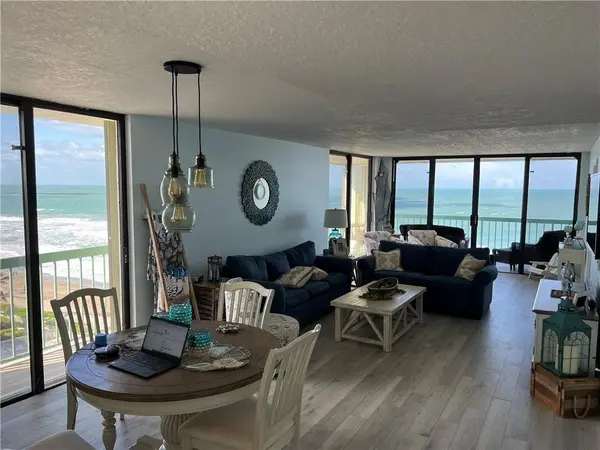 Jensen Beach, FL 34957,9900 S Ocean Drive #901