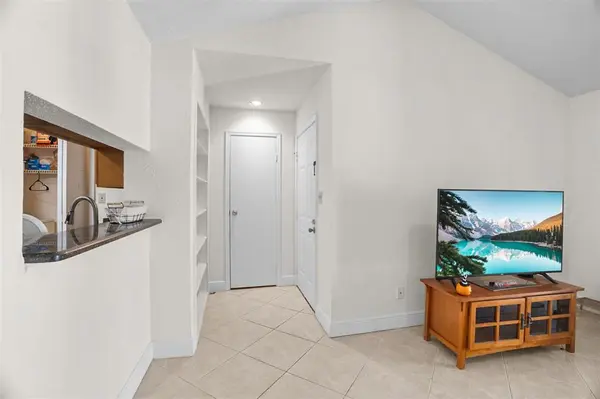 Coral Springs, FL 33071,755 RIVERSIDE DR #1335