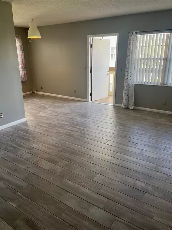 Boca Raton, FL 33434,144 Mansfield D #144