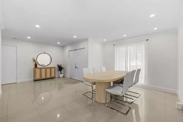 Hollywood, FL 33021,3411 N Park Rd