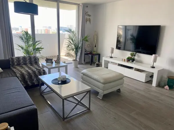 Aventura, FL 33160,2780 NE 183rd St #1515