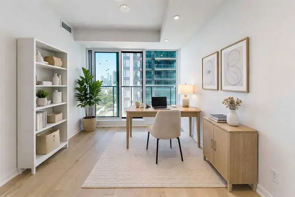 Toronto W01, ON M6S 0B1,1926 Lake Shore BLVD W #1910