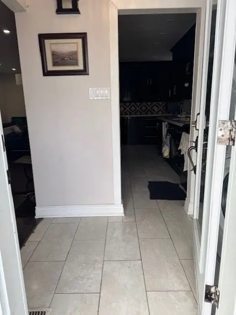 Brampton, ON L6S 2T7,73 Mallard CRES