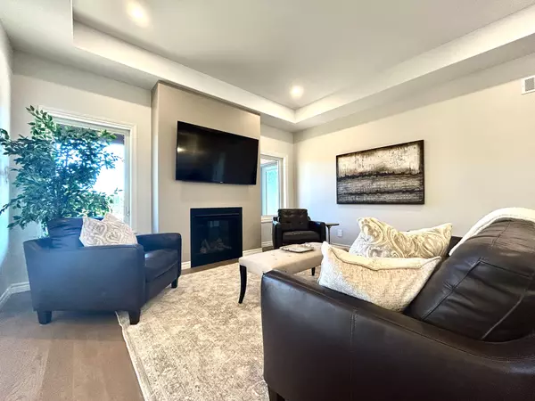 130 Stonecrest BLVD, Quinte West, ON K8R 0B4