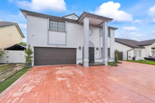 Hialeah, FL 33015,18811 NW 80th Ave